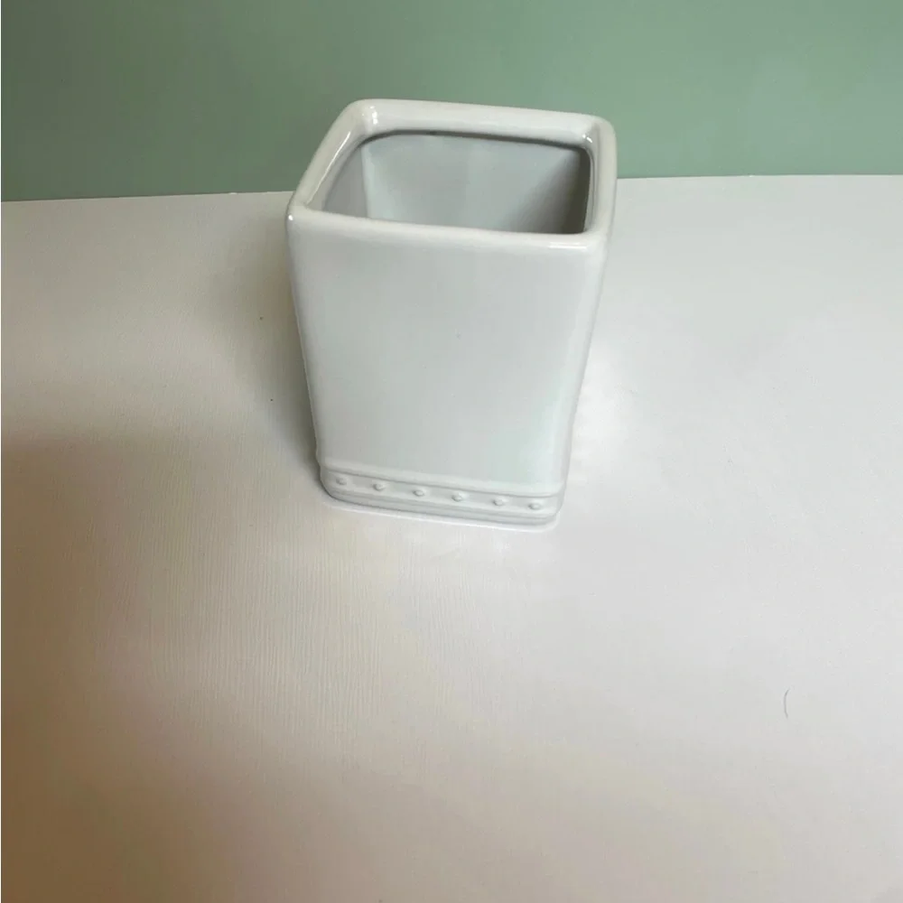 Nora Fleming Cutie Container Pearl Dot Retired Stoneware - Picture 3 of 7